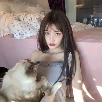 叠影狂花 海报